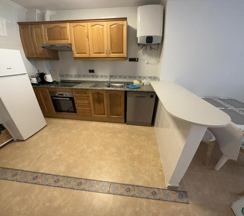 Residenz Ramon Gallud Торевиеха Екстериор снимка